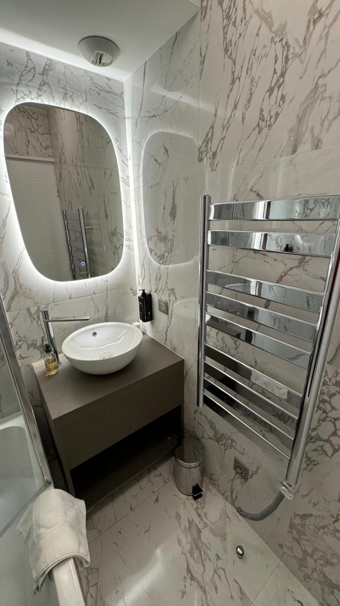 Penthouse Vue Mer Avec Rooftop,Jacuzzi,Et Parking Prive Антиб Экстерьер фото